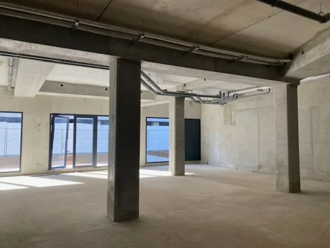 Plus de détails pour Local commercial à louer