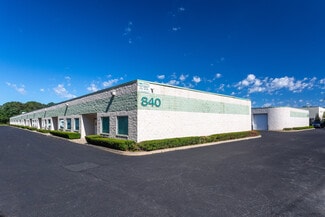 Plus de détails pour 850 Lincoln Ave, Bohemia, NY - Industriel/Logistique à louer