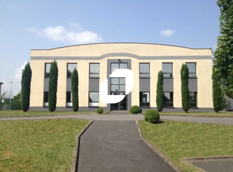 109 Impasse De Chavanne, Arnas à louer - Photo de l’immeuble – Image 1 sur 10
