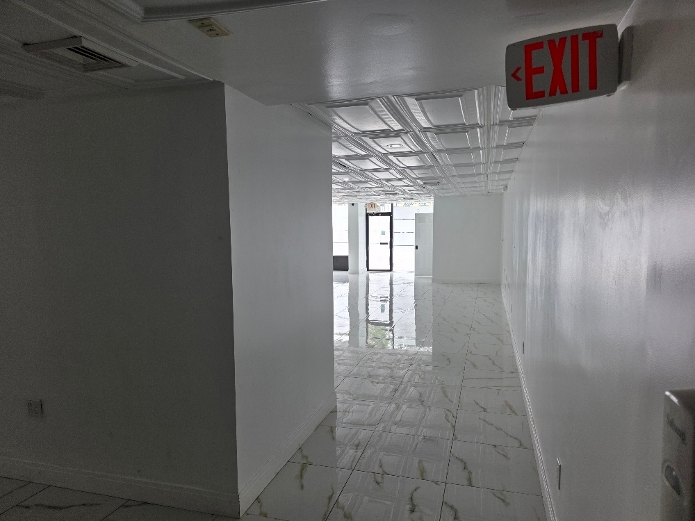 983-985 Church St, Baldwin, NY à louer Photo intérieure– Image 1 sur 24