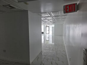 983-985 Church St, Baldwin, NY à louer Photo intérieure– Image 1 sur 24