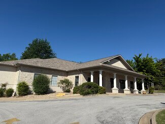 Plus de détails pour 520 N Pine St, Harrison, AR - Médical à louer