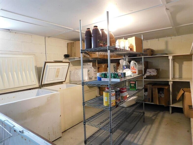 200 S Fulton St, Princeton, WI à vendre - Photo de l’immeuble – Image 1 sur 13