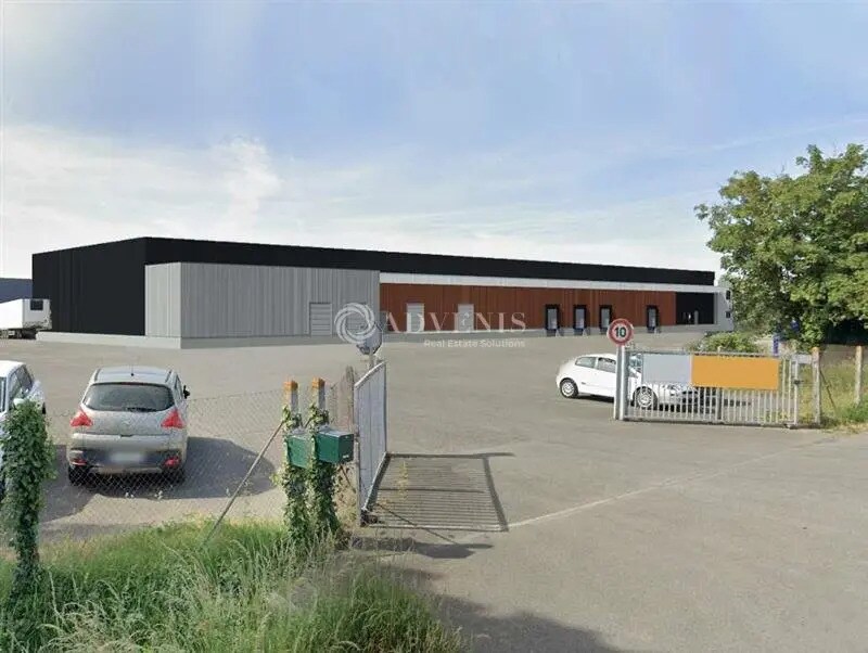 Industriel/Logistique dans La Ville-aux-Dames à louer Photo de l’immeuble– Image 1 sur 6