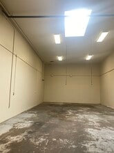 14204-14212 Doolittle Dr, San Leandro, CA à louer Photo intérieure– Image 2 sur 2