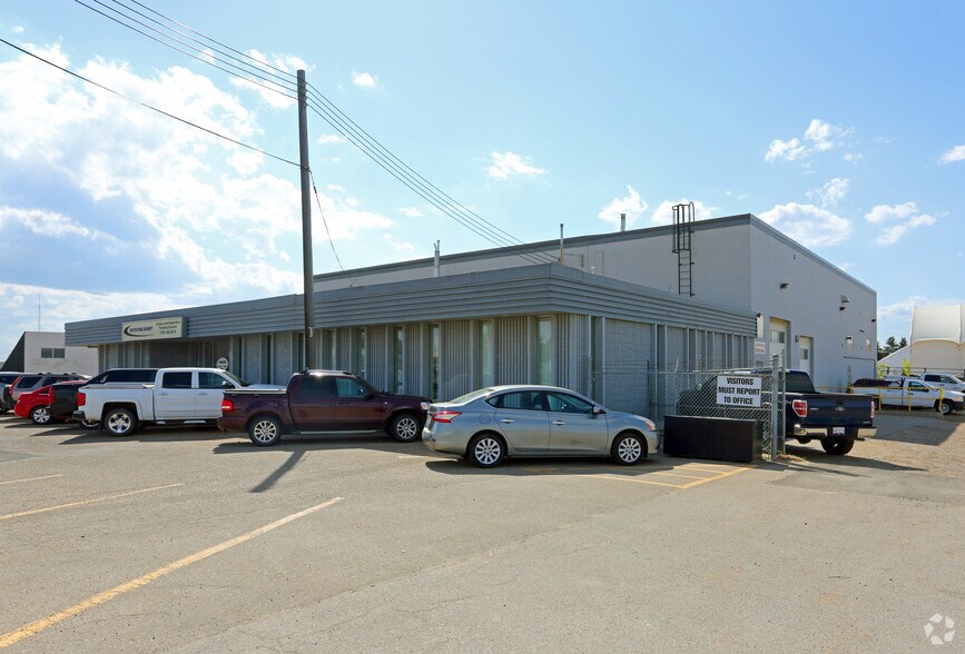 6120 Davies Rd NW, Edmonton, AB à louer - Photo de l’immeuble – Image 2 sur 27