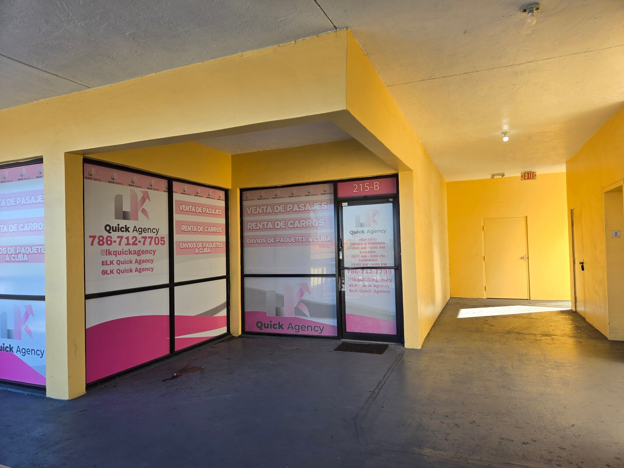 8400-8420 W Flagler St, Miami, FL à louer Photo intérieure– Image 1 sur 8