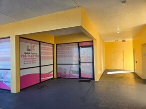 8400-8420 W Flagler St, Miami, FL à louer Photo intérieure– Image 1 sur 8