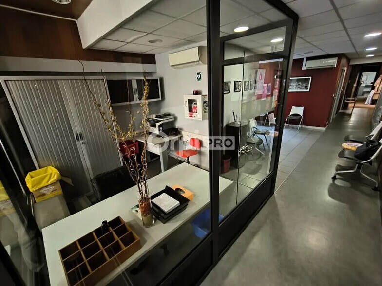 Bureau dans Brive-la-Gaillarde à vendre - Photo intérieure – Image 2 sur 4