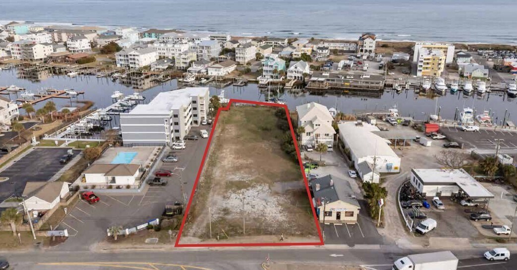 402 N Lake Park Blvd, Carolina Beach, NC à vendre Photo principale– Image 1 sur 11