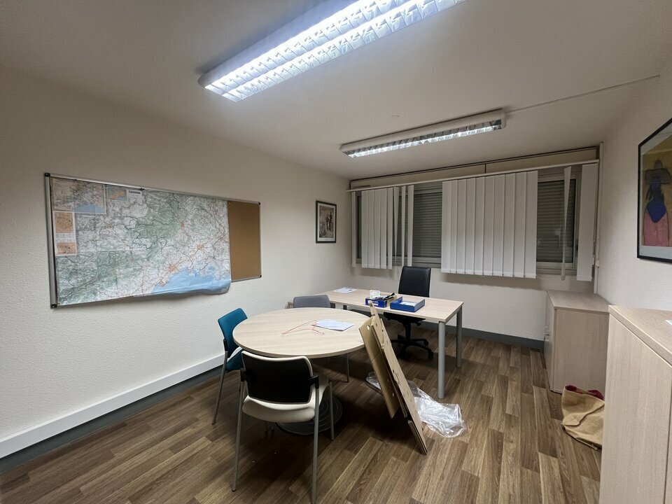 Bureau dans Nîmes à vendre Photo intérieure– Image 1 sur 11