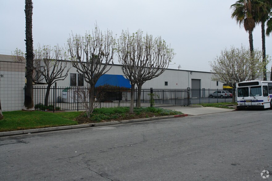 1275 Los Angeles St, Glendale, CA à vendre - Photo de l’immeuble – Image 2 sur 3