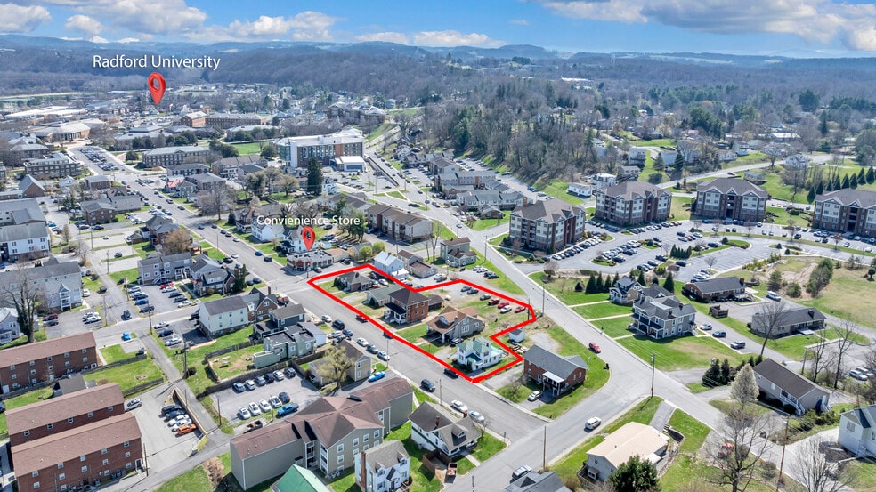 1201-1217 Fairfax St, Radford, VA 24141 portefeuille de 1 biens à vendre sur LoopNet.fr - Aérien – Image 2 sur 50