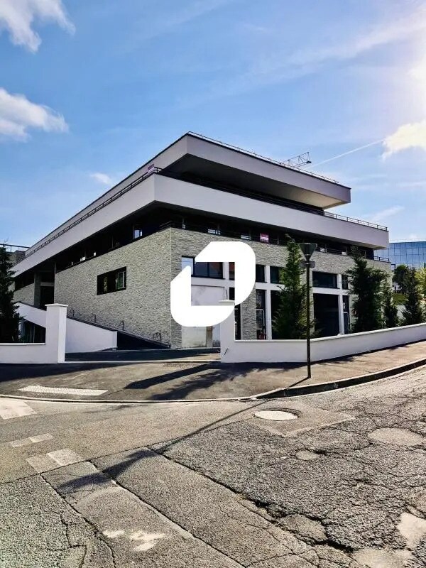 Plus de détails pour Bureau, Local d'activités à louer