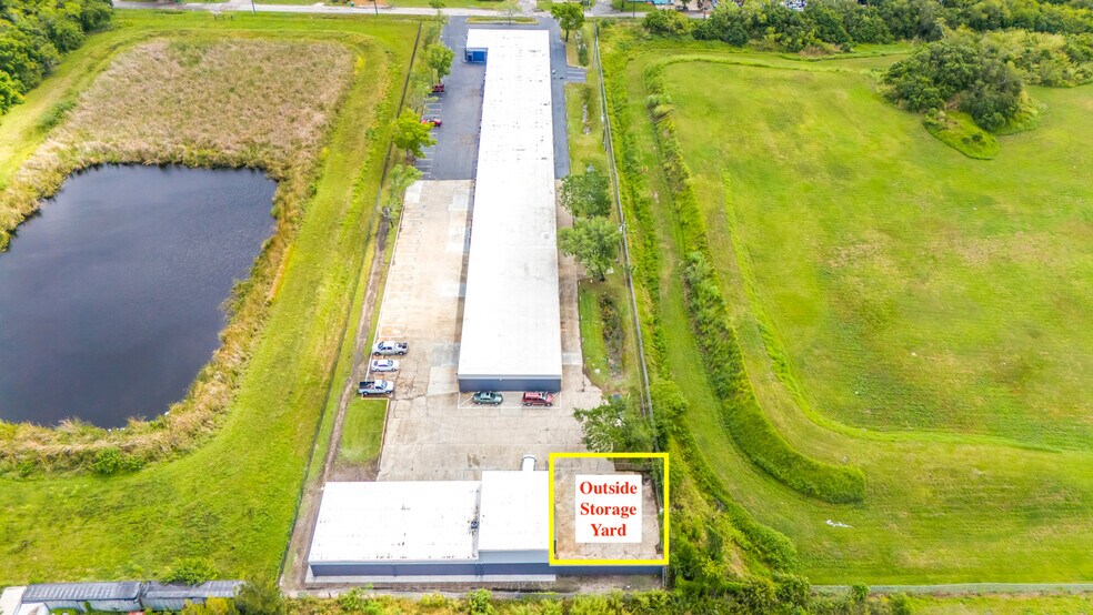 12950 58th St N, Clearwater, FL à louer - Photo de l’immeuble – Image 2 sur 8