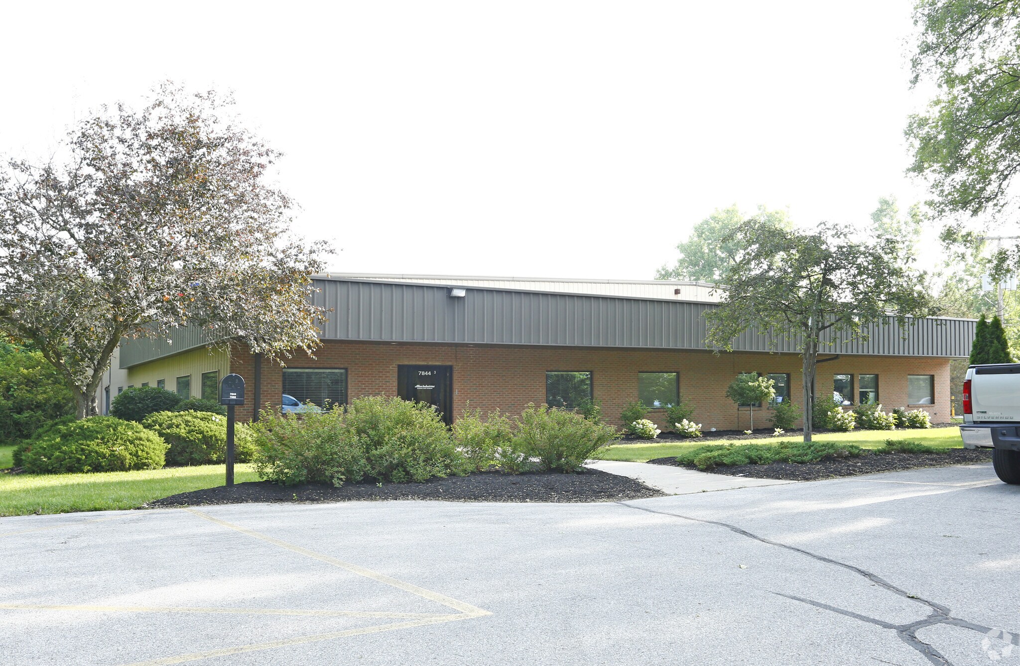 7844 W Central Ave, Toledo, OH à vendre Photo principale– Image 1 sur 4