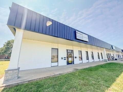 5 National Dr, Windsor Locks, CT à louer - Photo de l’immeuble – Image 3 sur 8