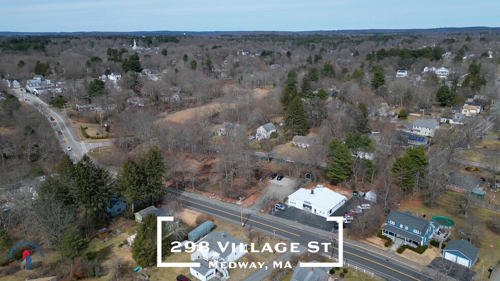 298 Village St, Medway, MA à vendre - Vidéo sur l’annonce professionnelle – Image 2 sur 34