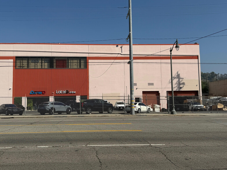 1550 N San Fernando Rd, Los Angeles, CA à louer - Photo de l’immeuble – Image 3 sur 11
