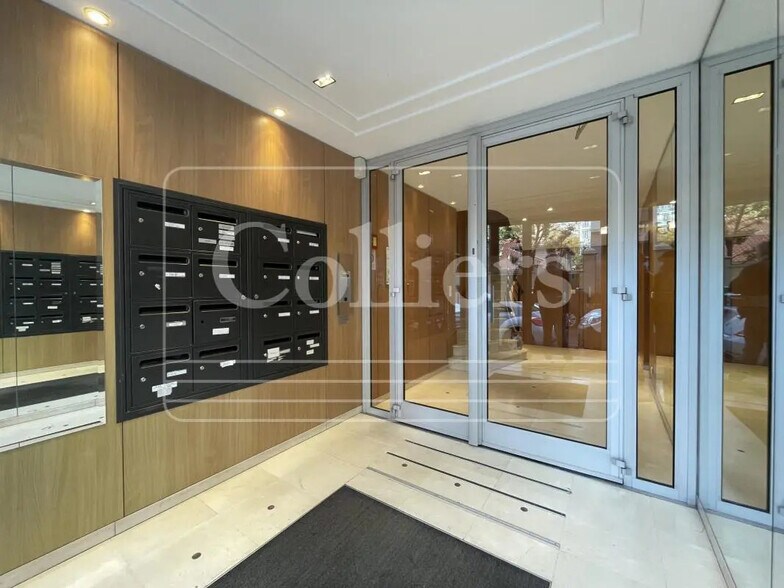 33 Rue Raffet, Paris à louer - Photo intérieure – Image 2 sur 6