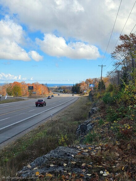 4205 W US 41, Marquette, MI à vendre - Photo de l’immeuble – Image 3 sur 20