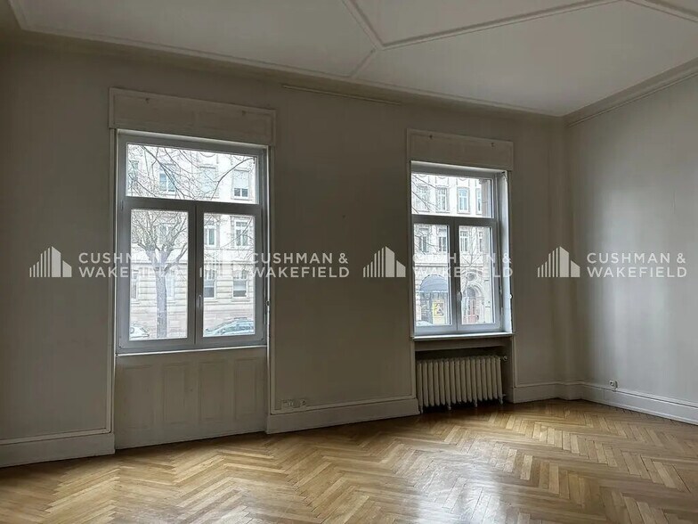 Bureau dans Strasbourg à louer - Photo de l’immeuble – Image 3 sur 11