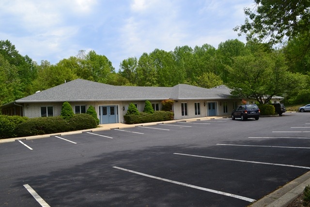 2425 Solomons Island Rd, Huntingtown, MD à louer - Photo de l’immeuble – Image 3 sur 13
