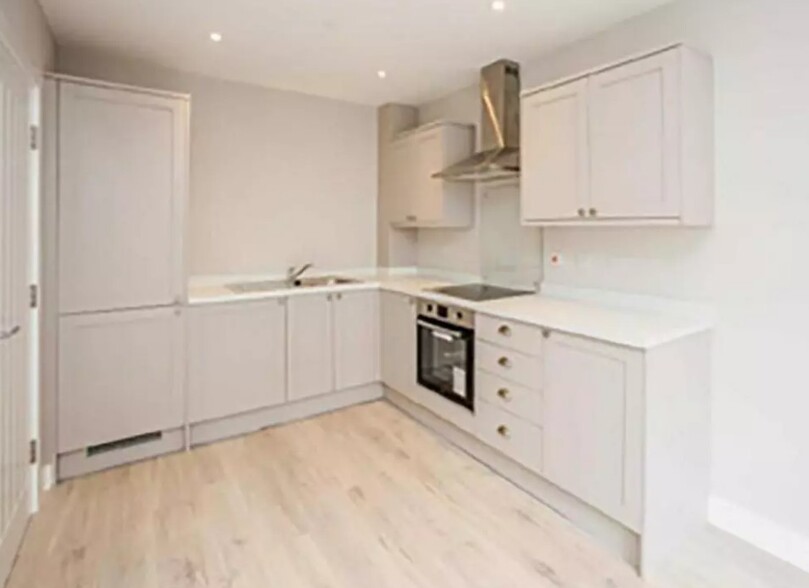 20 Cloth Hall St, Huddersfield à vendre - Photo de l’immeuble – Image 2 sur 5