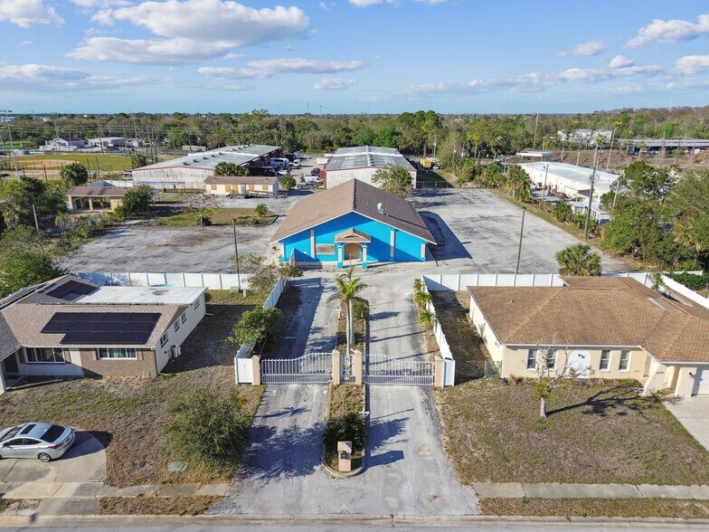 6333 Langston Ave, New Port Richey, FL à vendre - Photo de l’immeuble – Image 2 sur 18