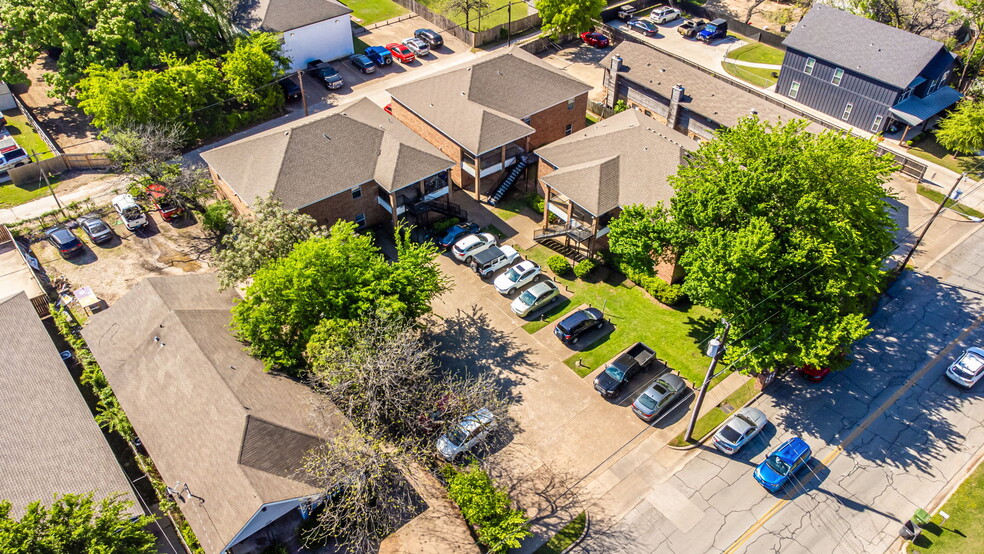 1226 Bagby Ave, Waco, TX à vendre - Photo de l’immeuble – Image 3 sur 24