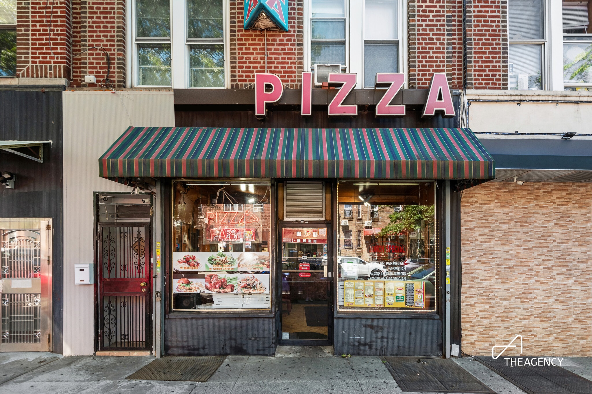 6113 20th Ave, Brooklyn, NY à louer Photo de l’immeuble– Image 1 sur 6