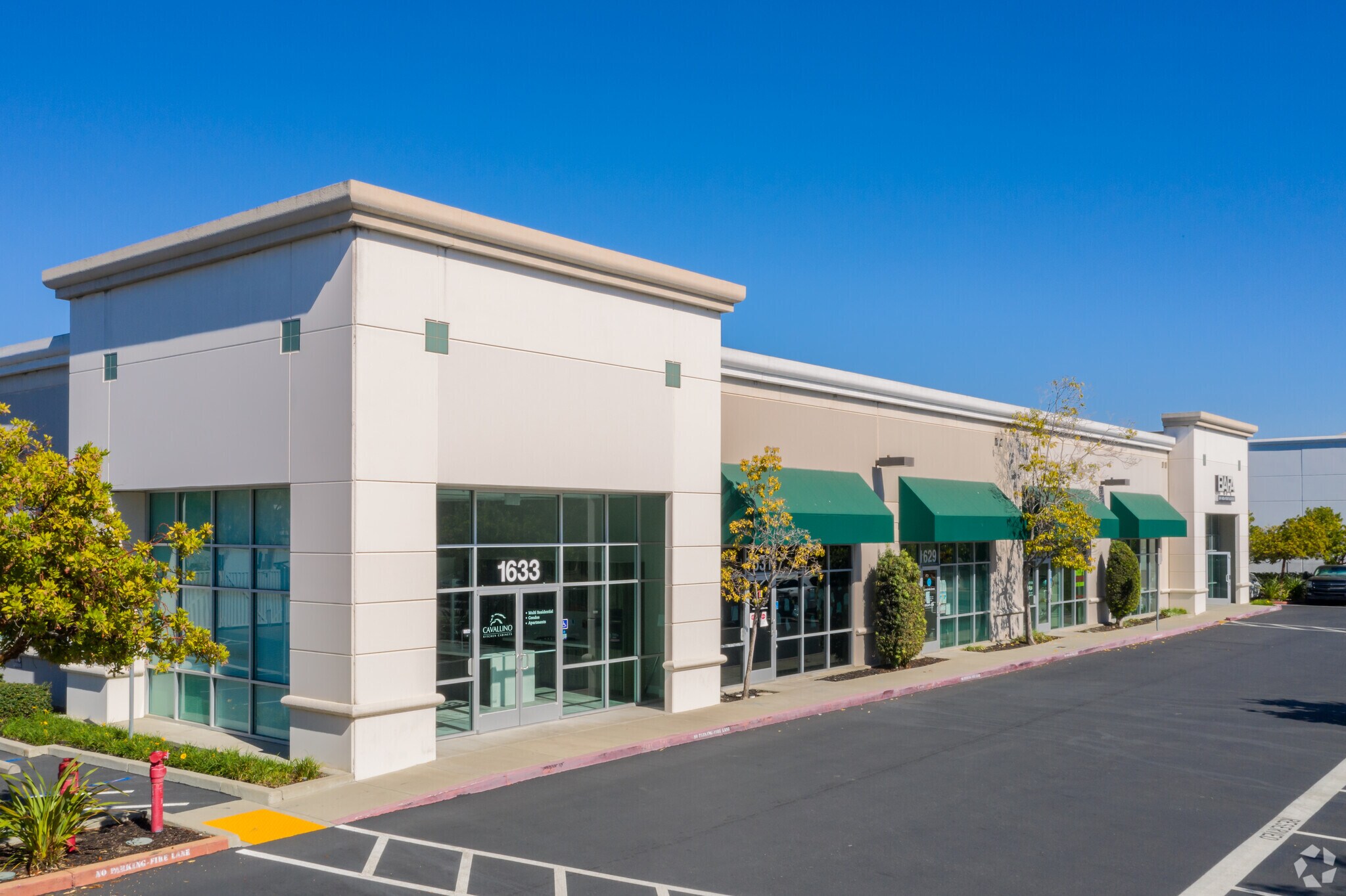 1625-1633 Industrial Pky W, Hayward, CA à louer Photo principale– Image 1 sur 6