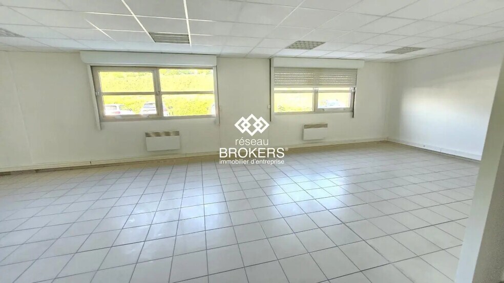 Industriel/Logistique dans Chambly à louer - Photo de l’immeuble – Image 3 sur 7