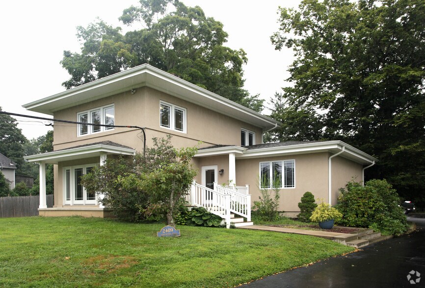 2409 Pennington Rd, Pennington, NJ à louer - Photo principale – Image 1 sur 18