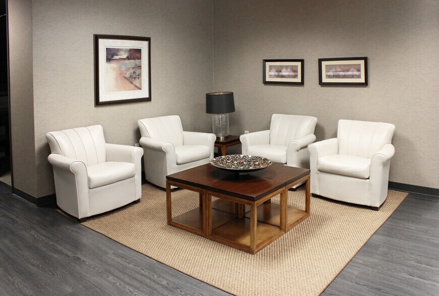4949 Keller Springs Rd, Addison, TX à louer - Photo intérieure – Image 3 sur 7