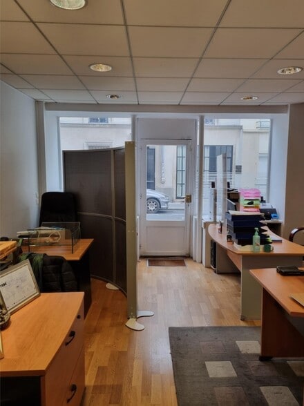 11 Rue Cels, Paris à louer - Photo de l’immeuble – Image 2 sur 8