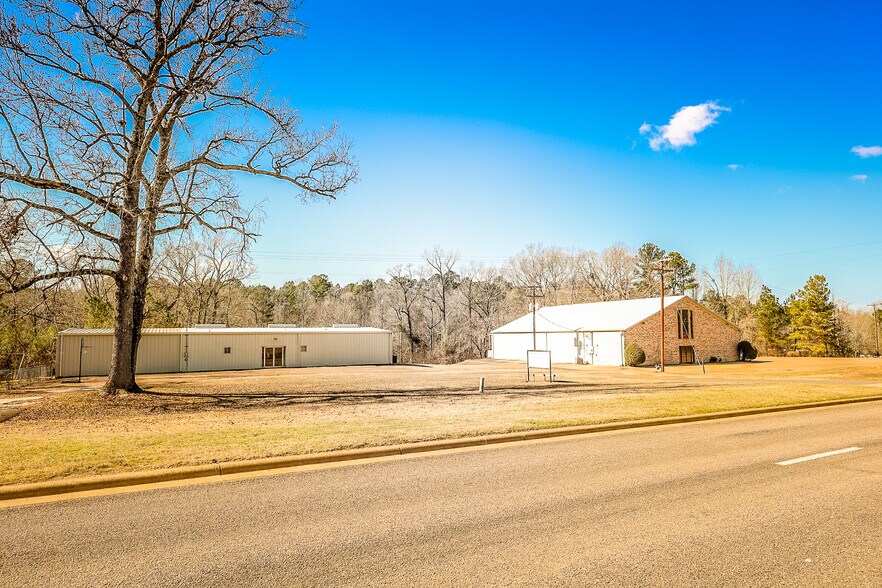5805 HWY 135, Gladewater, TX à vendre - Photo de l’immeuble – Image 2 sur 60