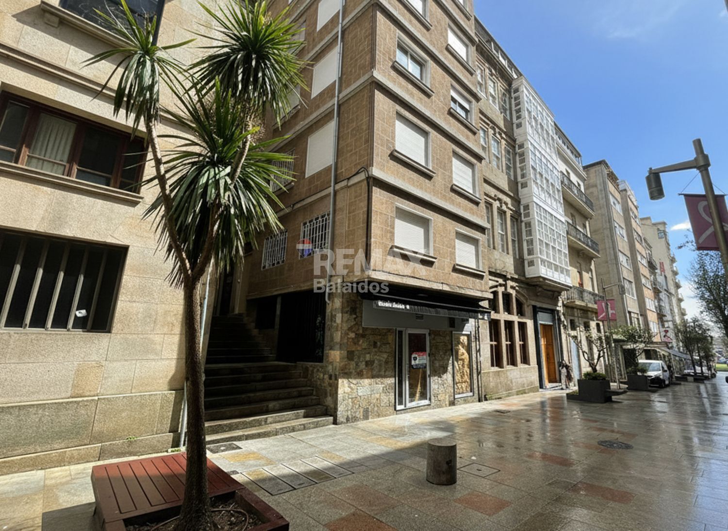 Local commercial dans Vigo, Pontevedra à vendre Photo de l’immeuble– Image 1 sur 30