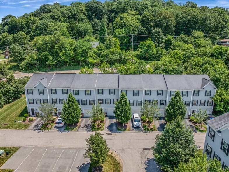 0 Sassafras Ln, Canonsburg, PA à vendre - Photo de l’immeuble – Image 1 sur 28