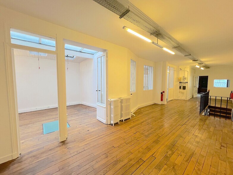 Local commercial dans Paris à vendre - Photo de l’immeuble – Image 3 sur 19