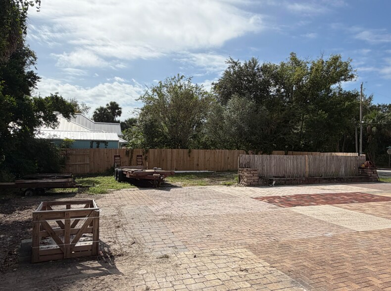 85 S Washington St, Ormond Beach, FL à louer - Photo de l’immeuble – Image 3 sur 9