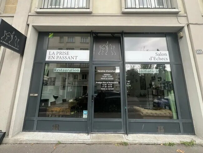 Plus de détails pour Local commercial à louer