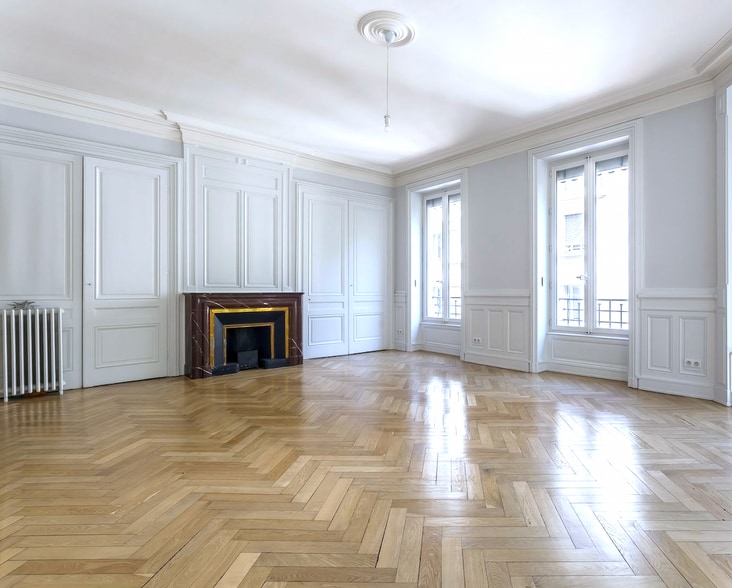 34 Rue De Penthièvre, Paris à louer - Photo de l’immeuble – Image 3 sur 5