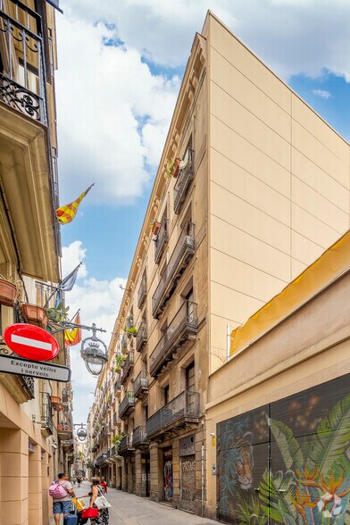 Local commercial dans Barcelone, Barcelona à louer - Photo principale – Image 1 sur 1