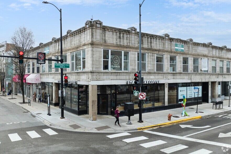 639 W Diversey Pky, Chicago, IL à louer - Photo de l’immeuble – Image 2 sur 6