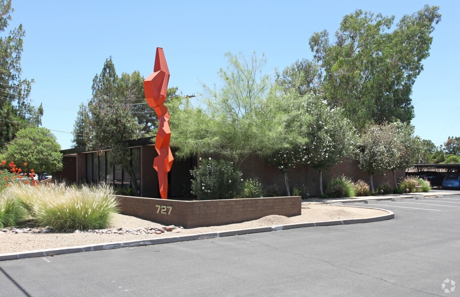 727 E Maryland Ave, Phoenix, AZ à louer - Photo principale – Image 1 sur 3