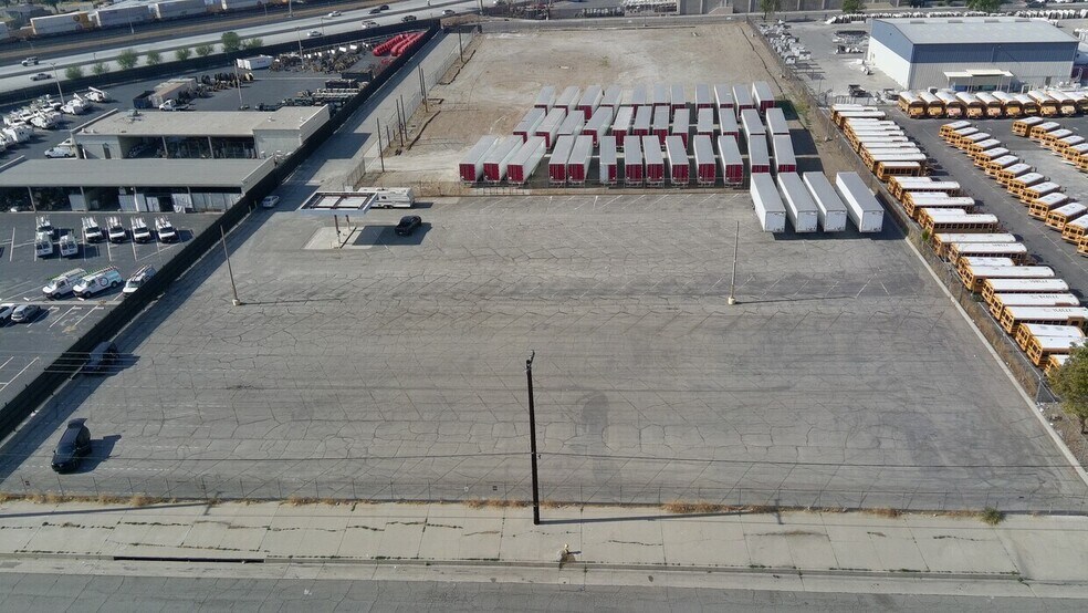 N I St, San Bernardino, CA à vendre - Photo de l’immeuble – Image 3 sur 14