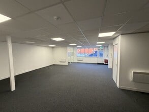 3-3A Theatre St, Preston à louer Photo intérieure– Image 2 sur 2