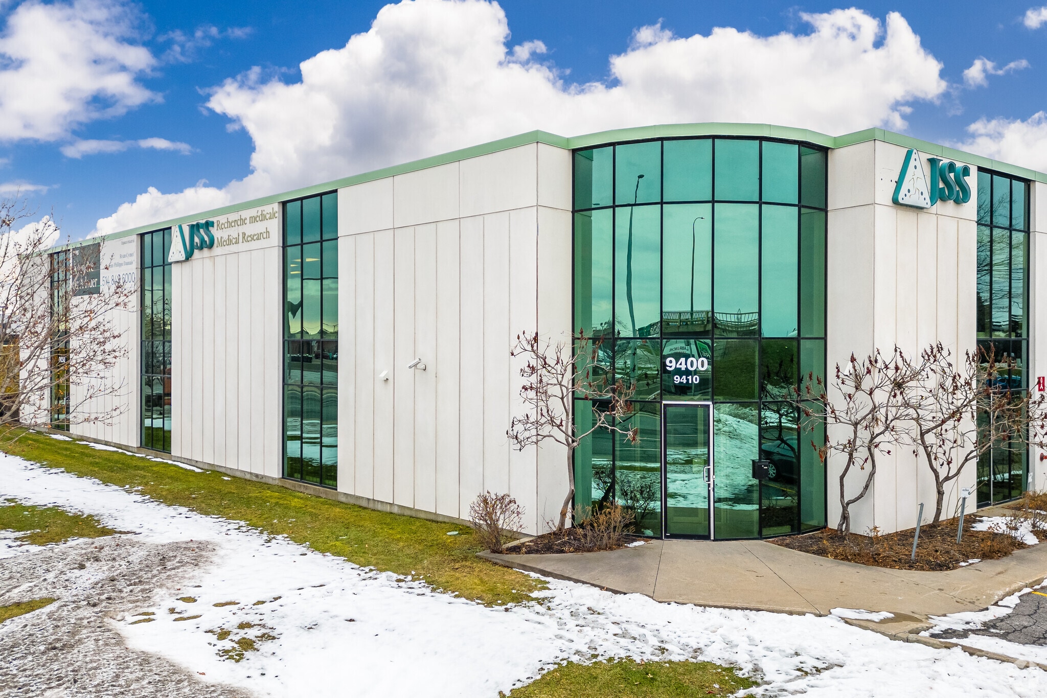 9490-9490 Boul Henri-Bourassa W, Saint-Laurent, QC à vendre Photo principale– Image 1 sur 24