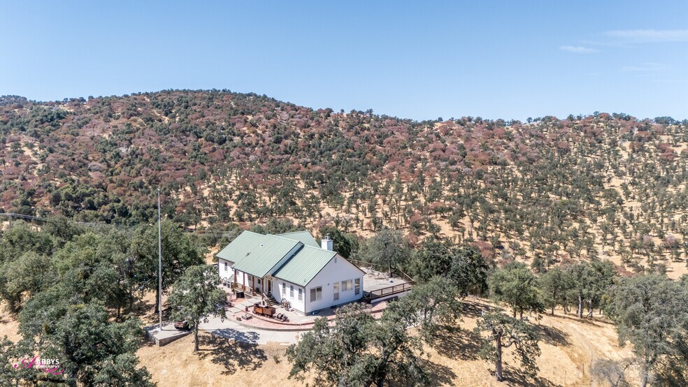 14718 CA-155 Hwy, Glennville, CA à vendre - Photo de l’immeuble – Image 3 sur 37